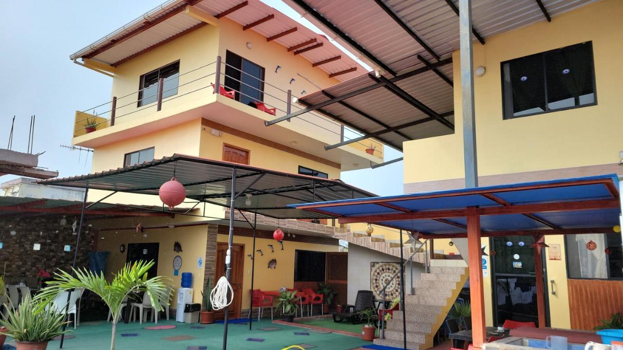 Hostal Romy Puerto Baquerizo Moreno Exterior photo